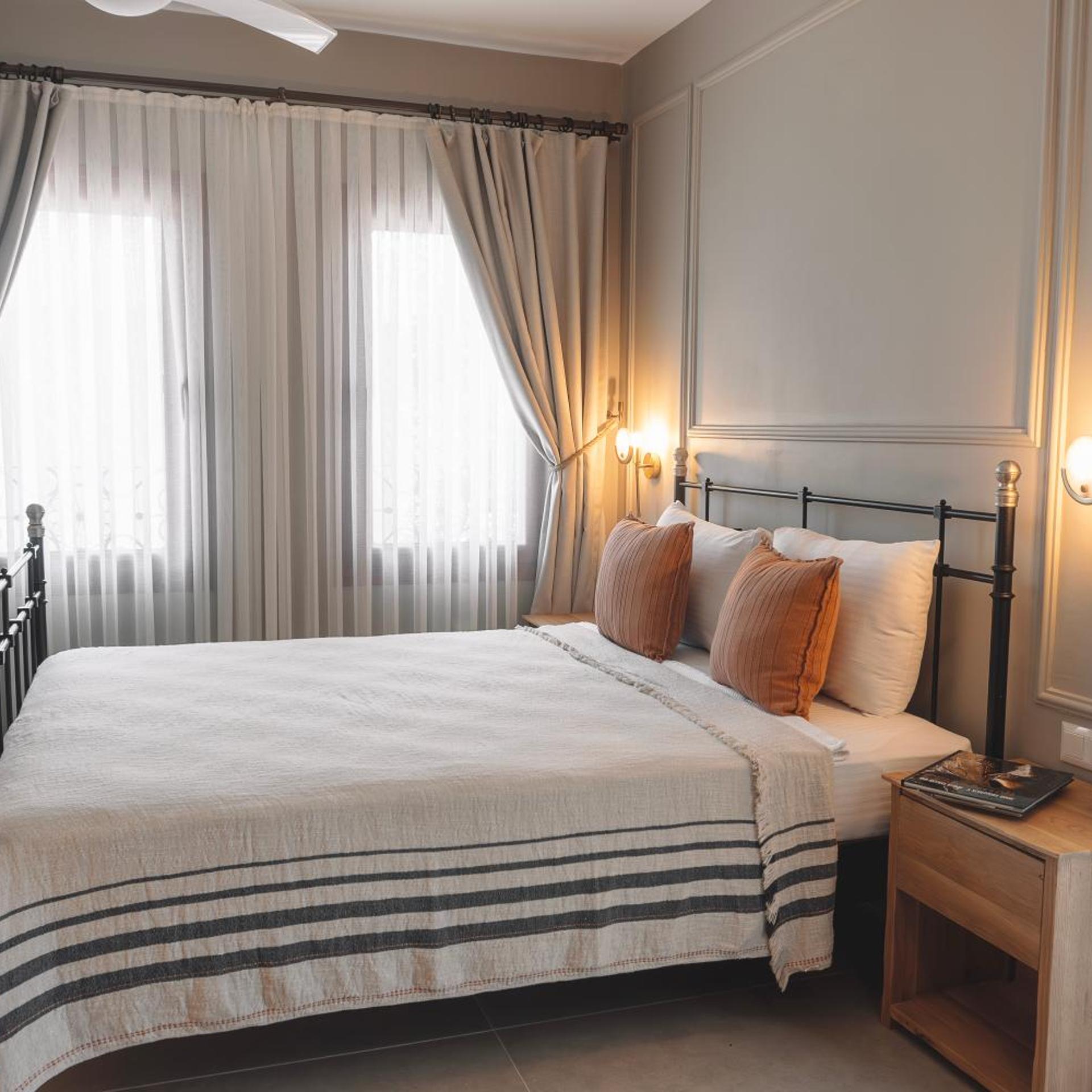 Kapya Hotel 12/50