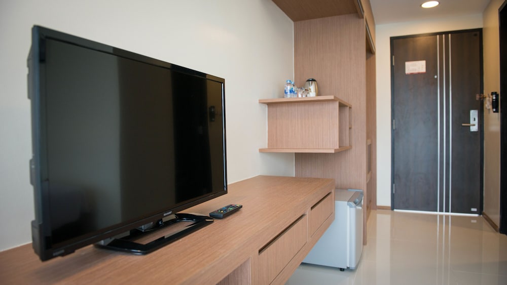 Picnic Hotel Bangkok 44/48