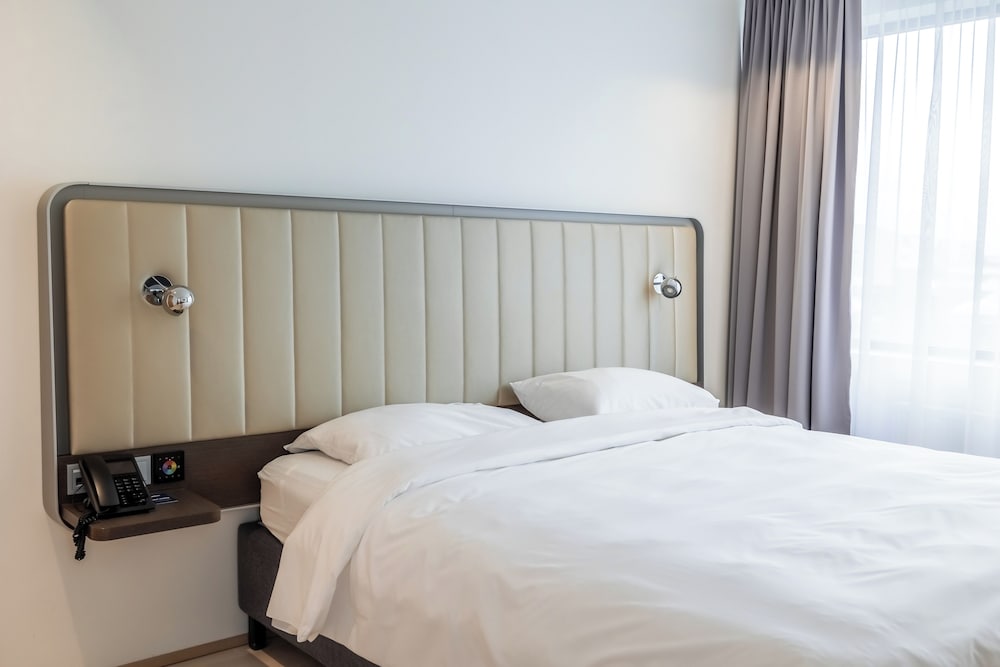 Park Inn By Radisson Reykjavik Keflavik Airport 20/50