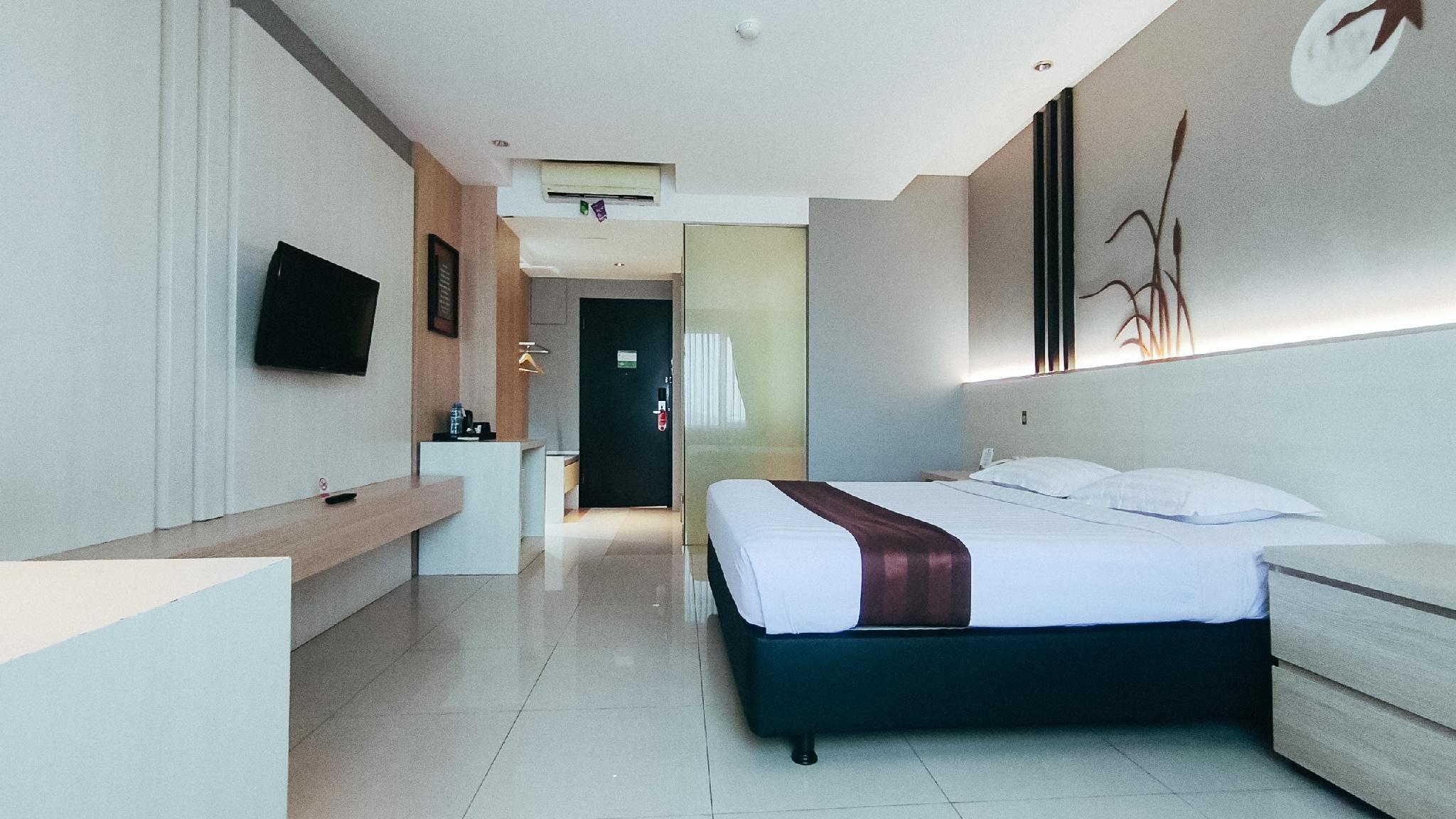 Hotel Asri Tasikmalaya 8/17