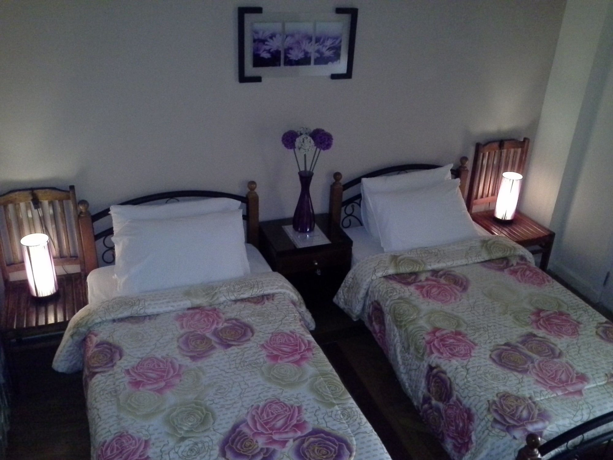PREMIER, SUITE