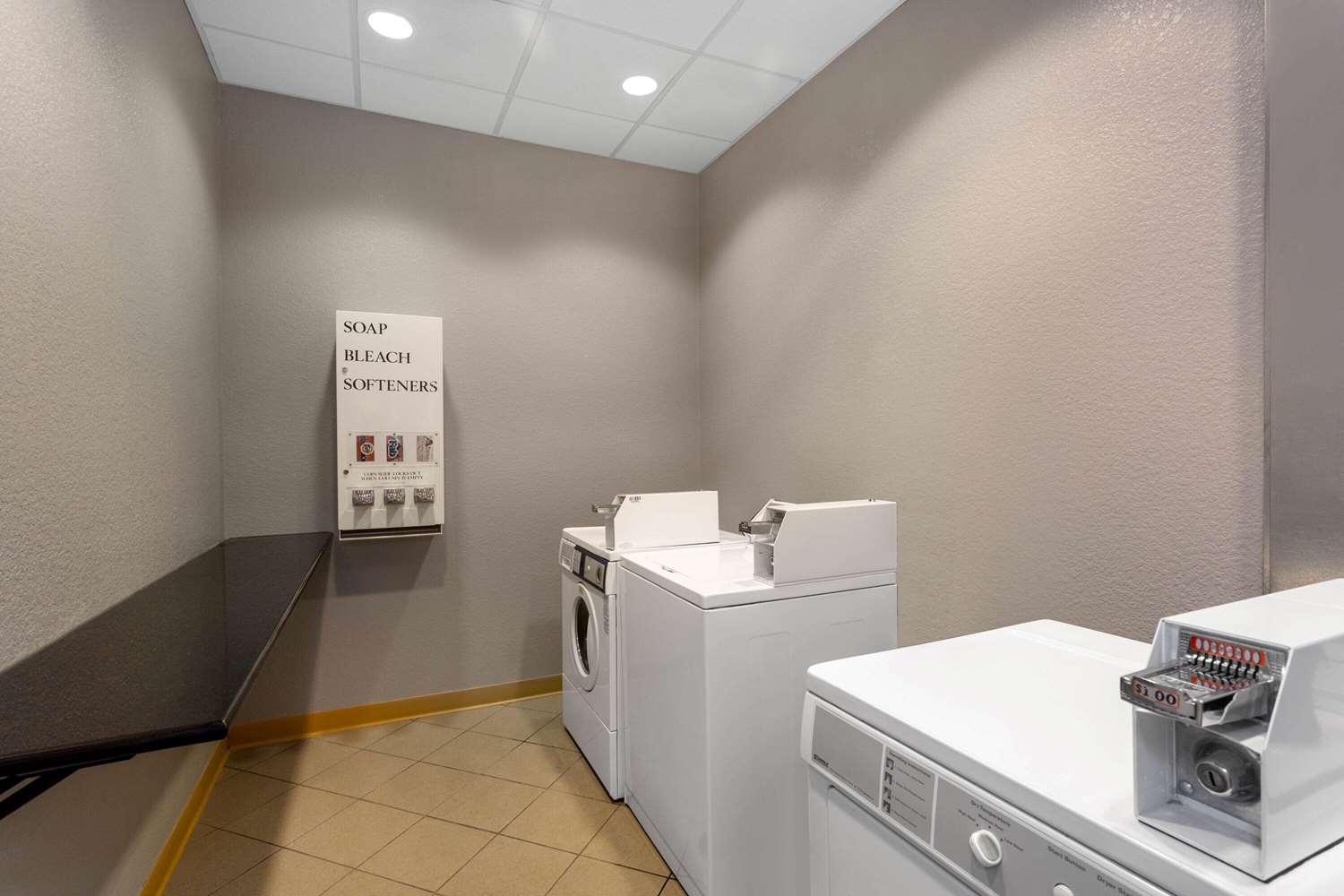 La Quinta Inn & Suites by Wyndham Sebring 20/56