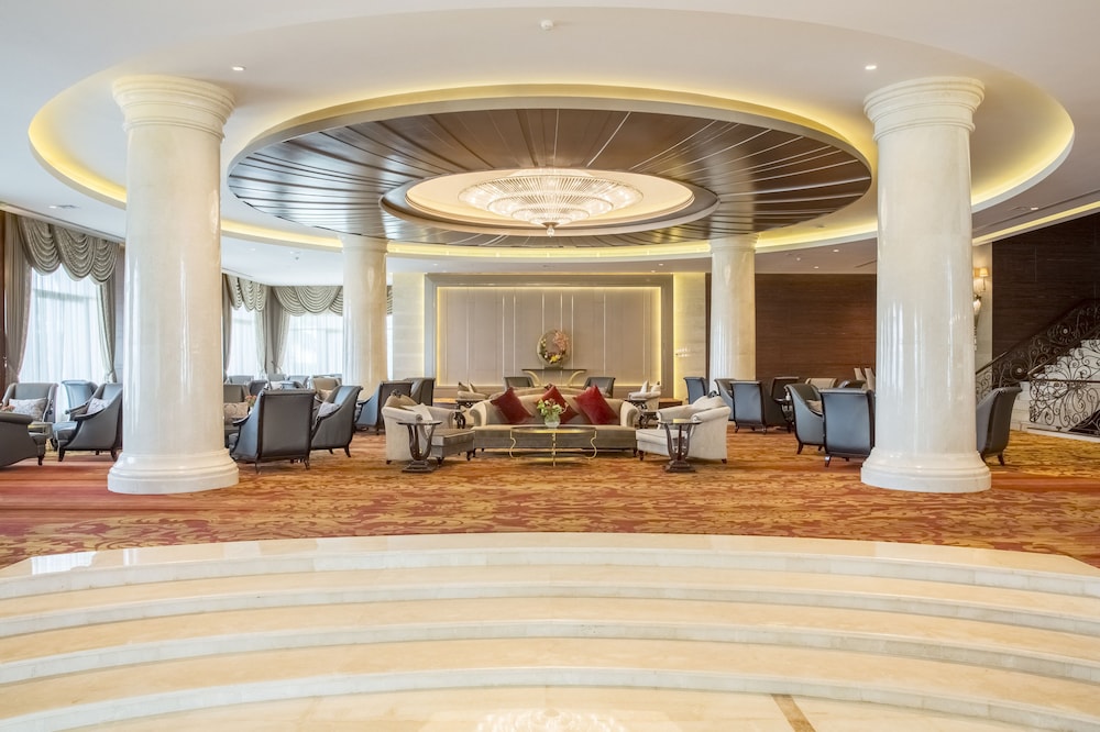 Garden City Hotel 6/38