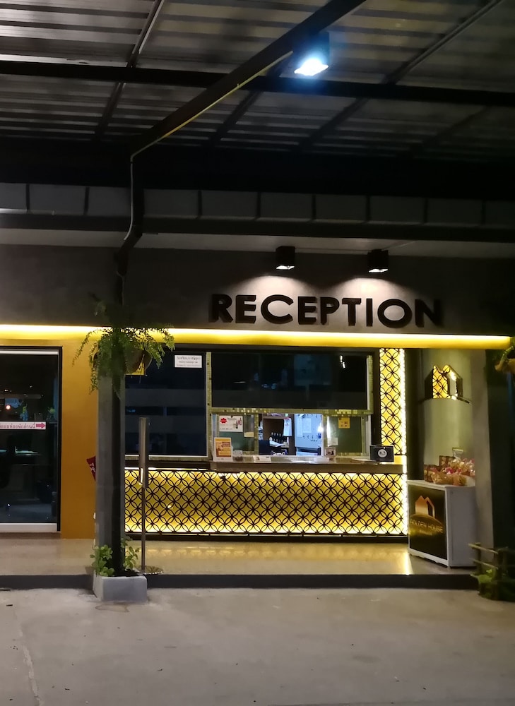 Golden House Hotel Sakaeo 1/50