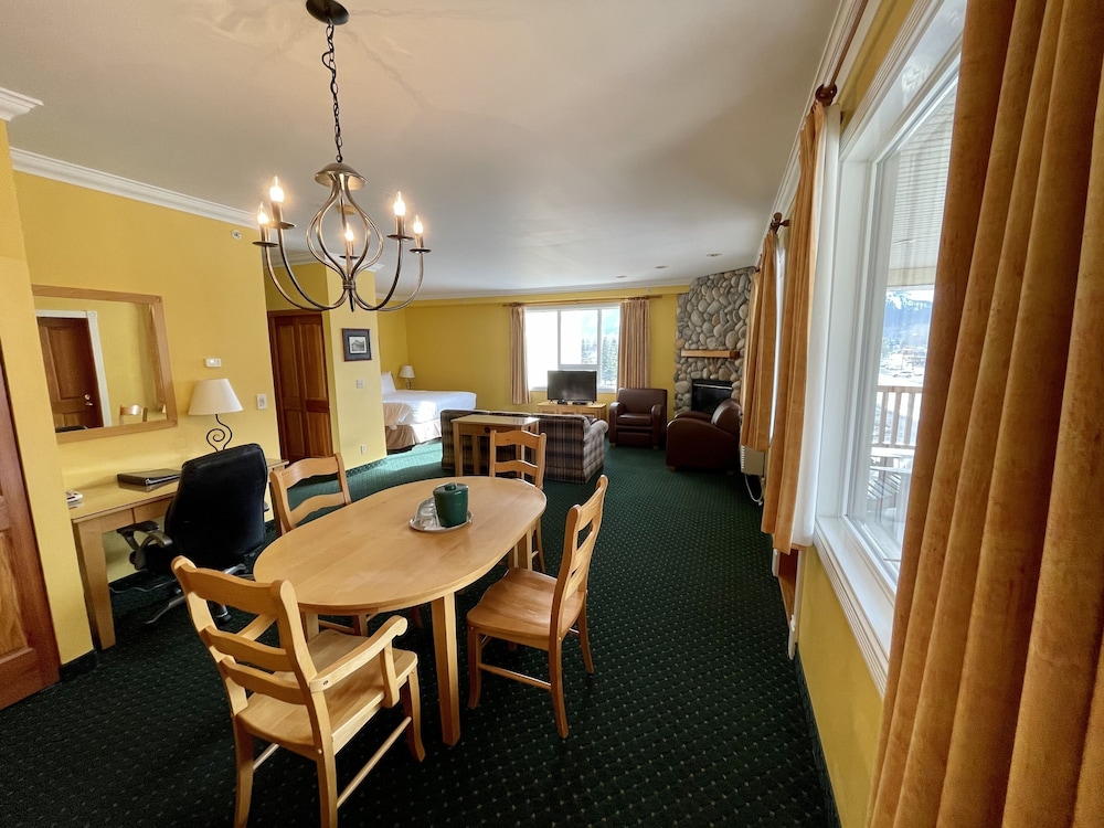 Park Place Lodge 60/67