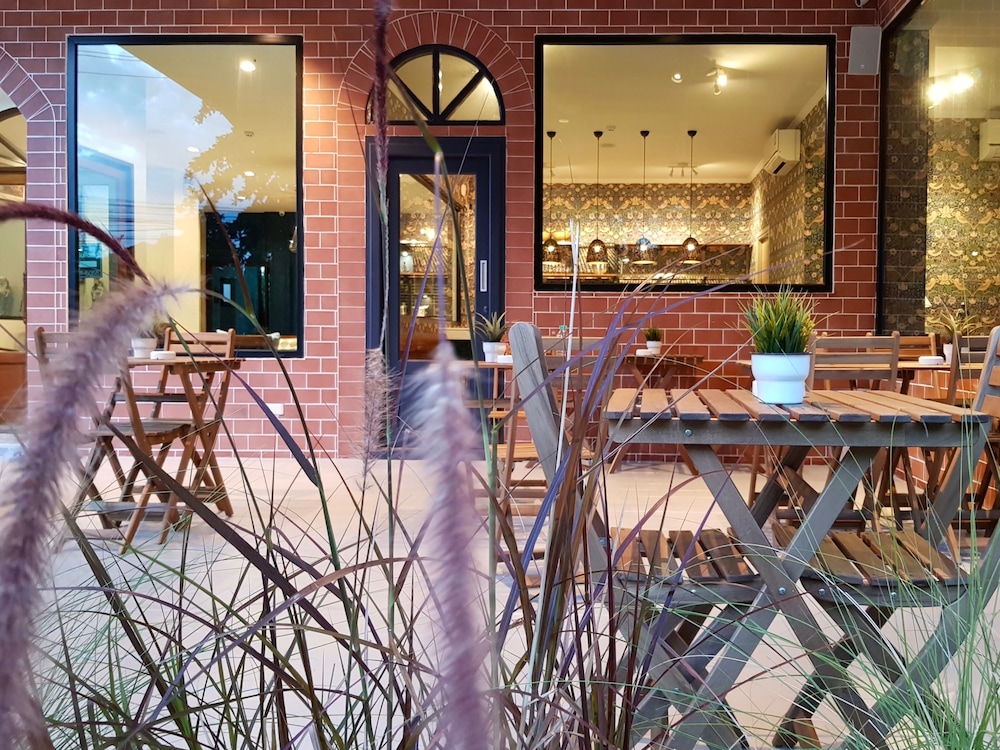 Chez Bure - Bure Homestay 60/76