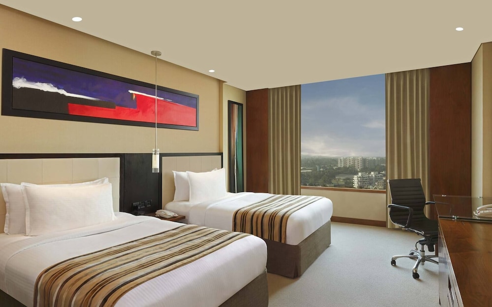 GUEST ROOM, TWIN BEDS, ACCESSIBLE