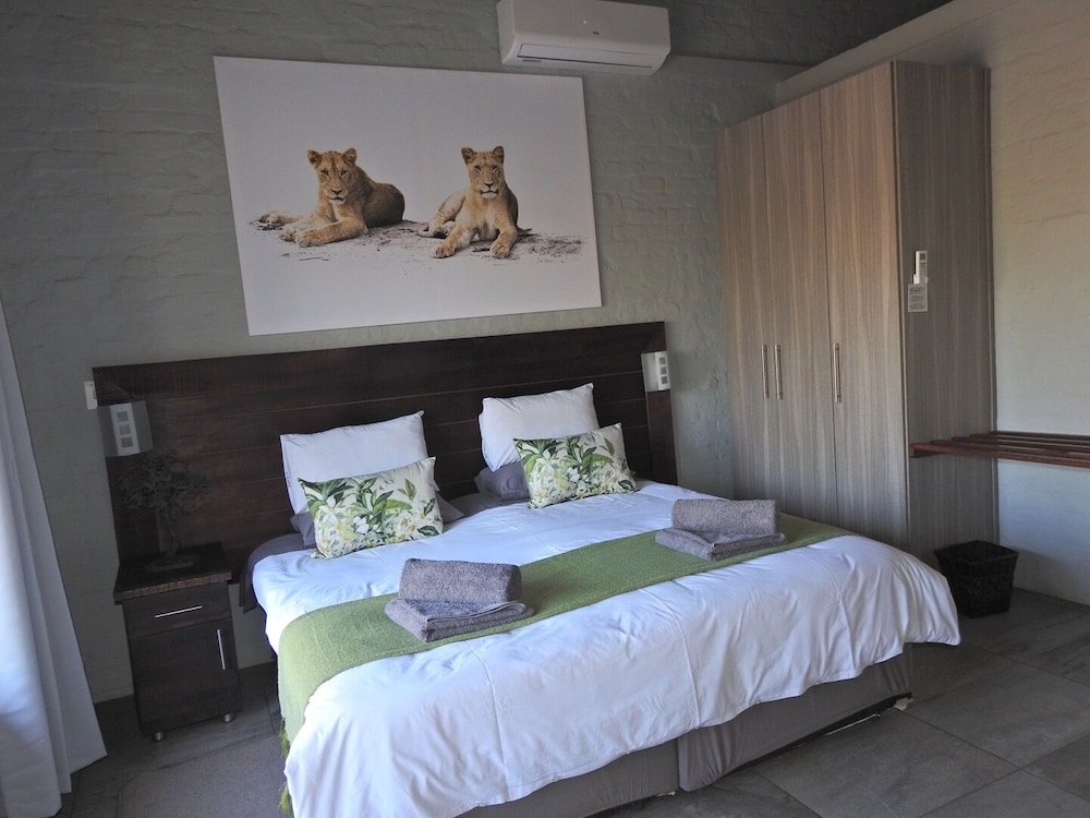 Balule Bushveld Safari Lodge 5/38