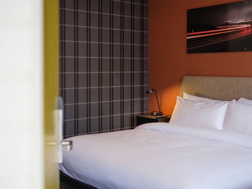KNIGHTS INN PENDLETON(FORMERLY TRAVELERS INN) 11/28