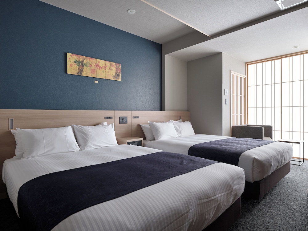 Premium Apart MONday KYOTO GOJO 26/63