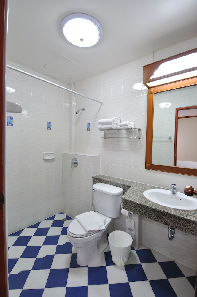 PALMYRA PATONG RESORT 51/61