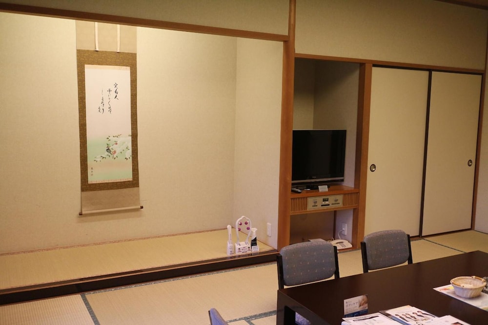 Naspa New Otani Hotel 16/75
