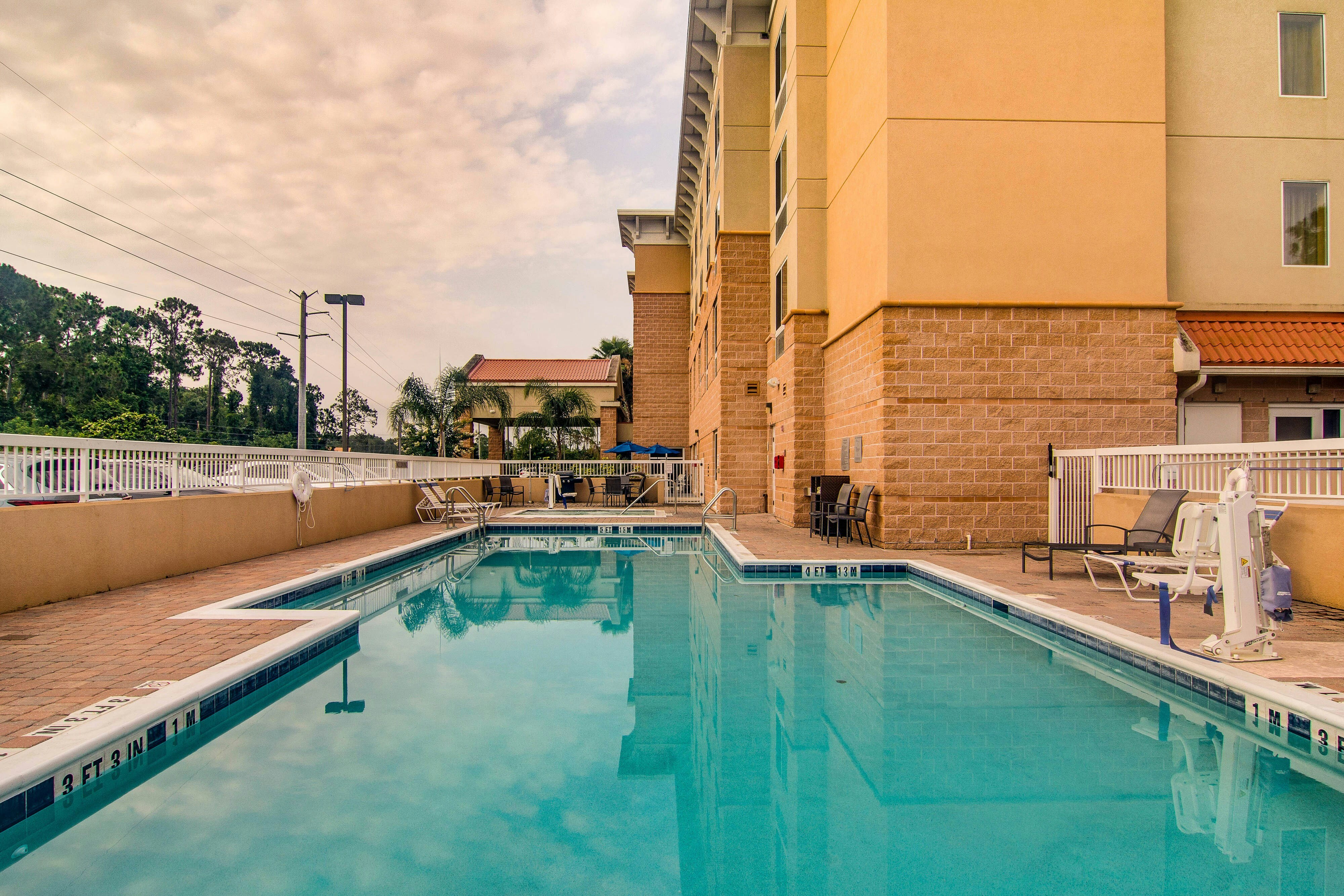 Fairfield Inn & Suites 22/32