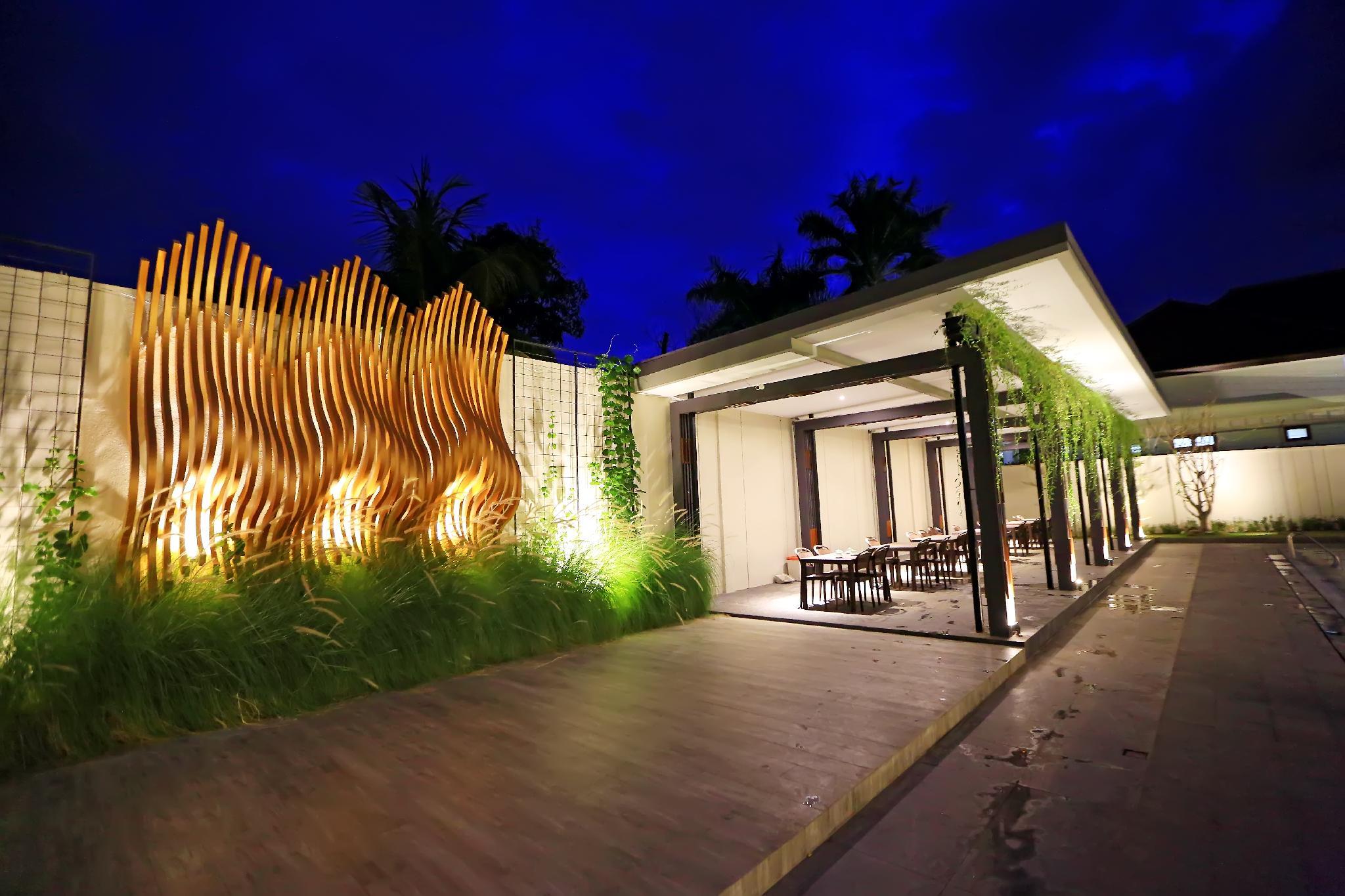 New Surya Hotel 31/31