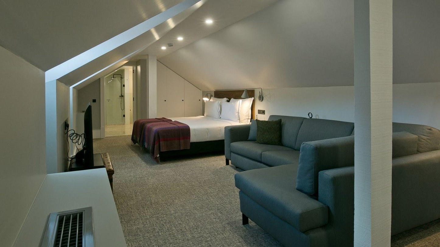 1908 Lisboa Hotel 5/6