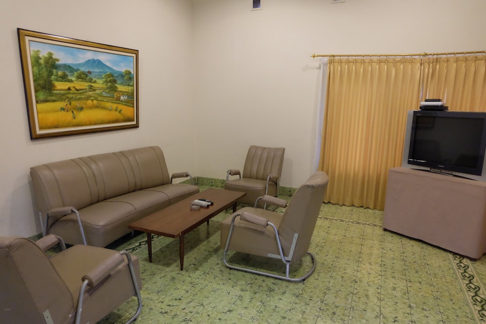 Hotel Indah Palace Tawangmangu 26/48