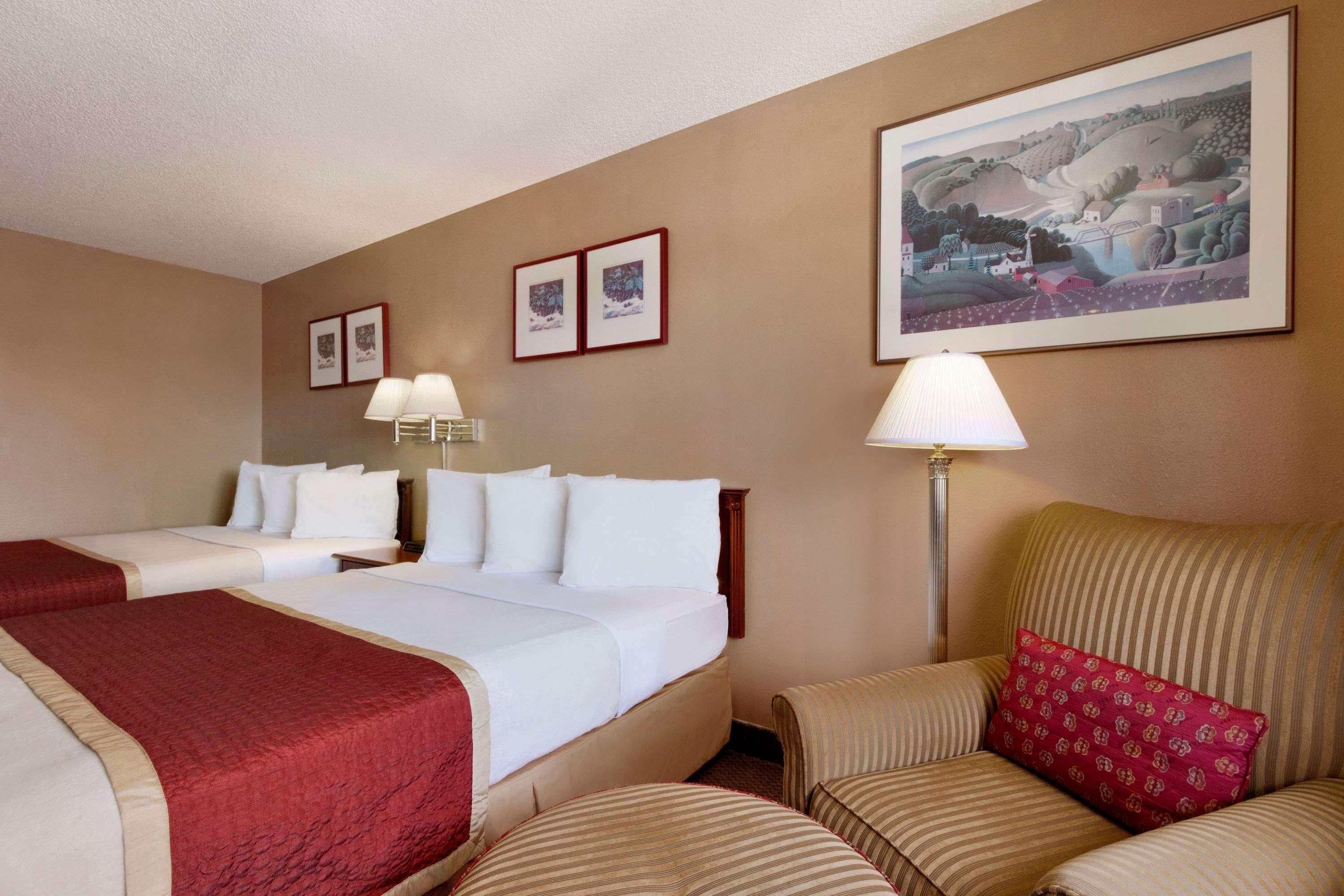 Travelodge By Wyndham Port Of Tacoma WA — foto 5