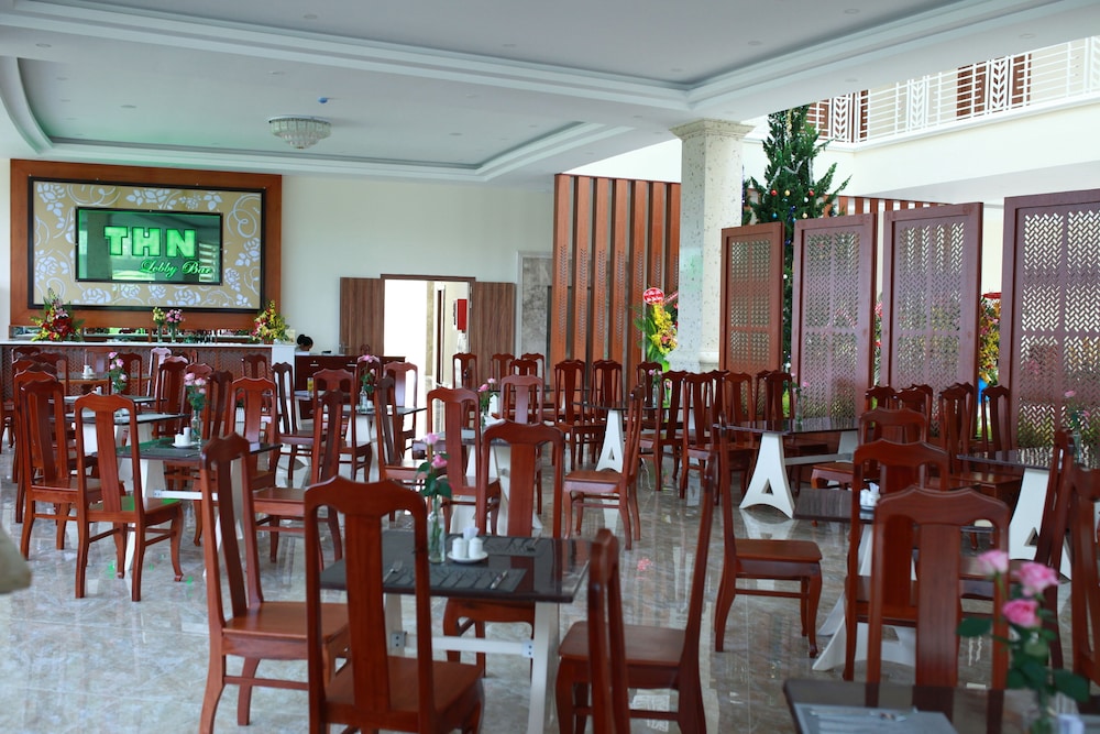 Thuy Hoang Nguyen Hotel Resort & Spa 56/75