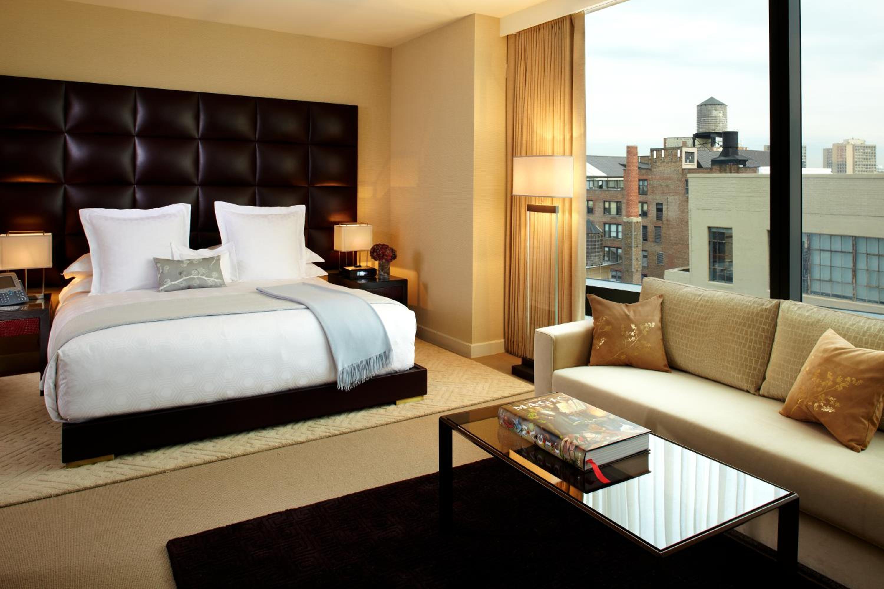 2 Bedrooms, Hudson Square, Suite, 2 King Beds