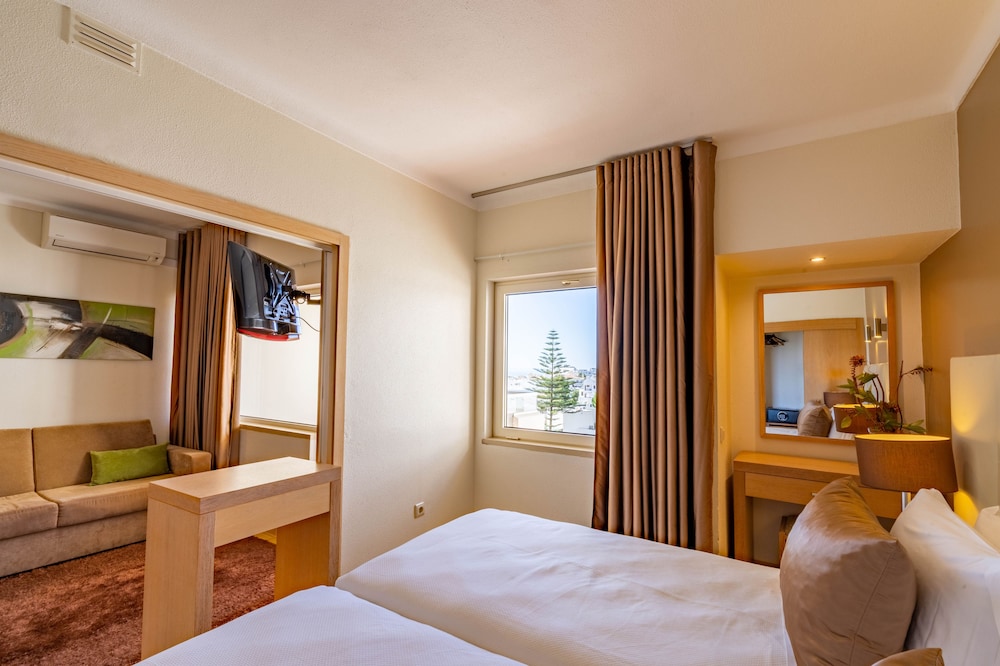 CLASSIC, STUDIO, 3 BEDS, POOL VIEW