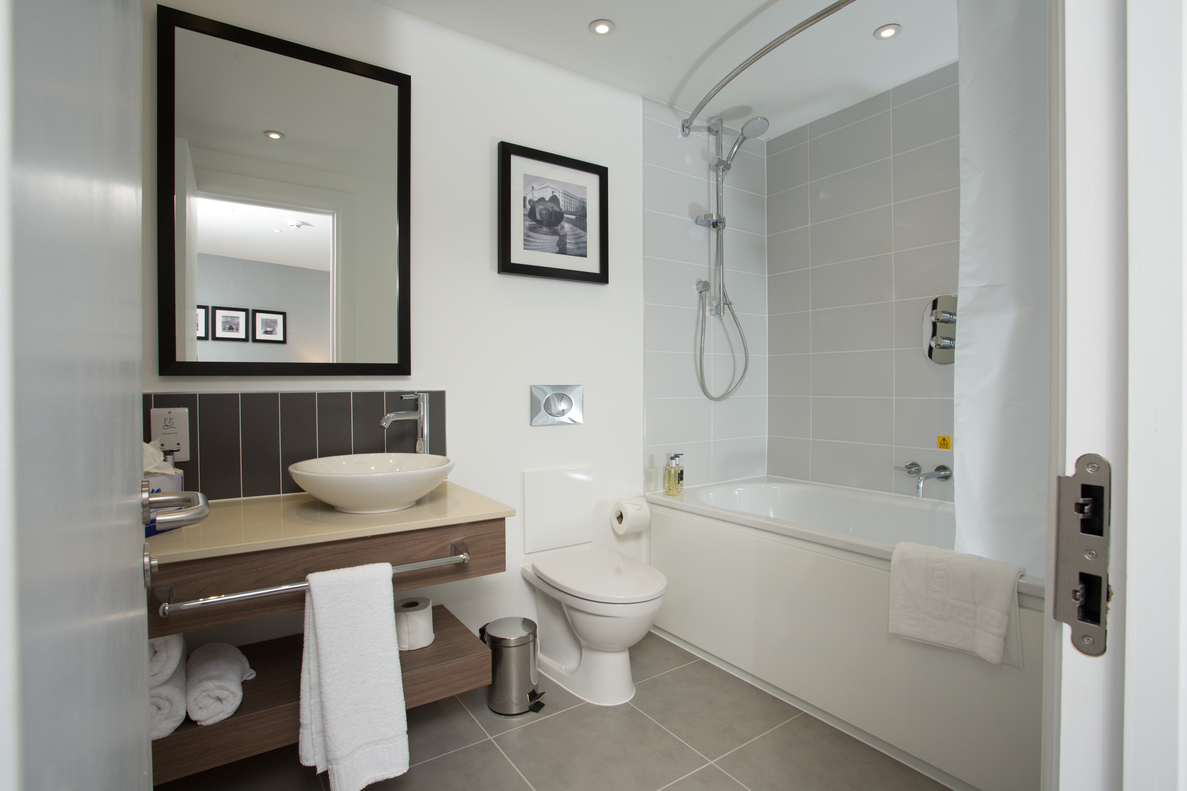 Staybridge Suites Birmingham by IHG 74/75