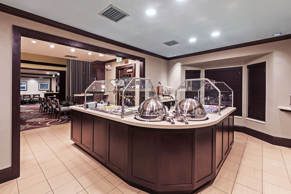 Staybridge Suites Tulsa-Woodland Hills 40/56