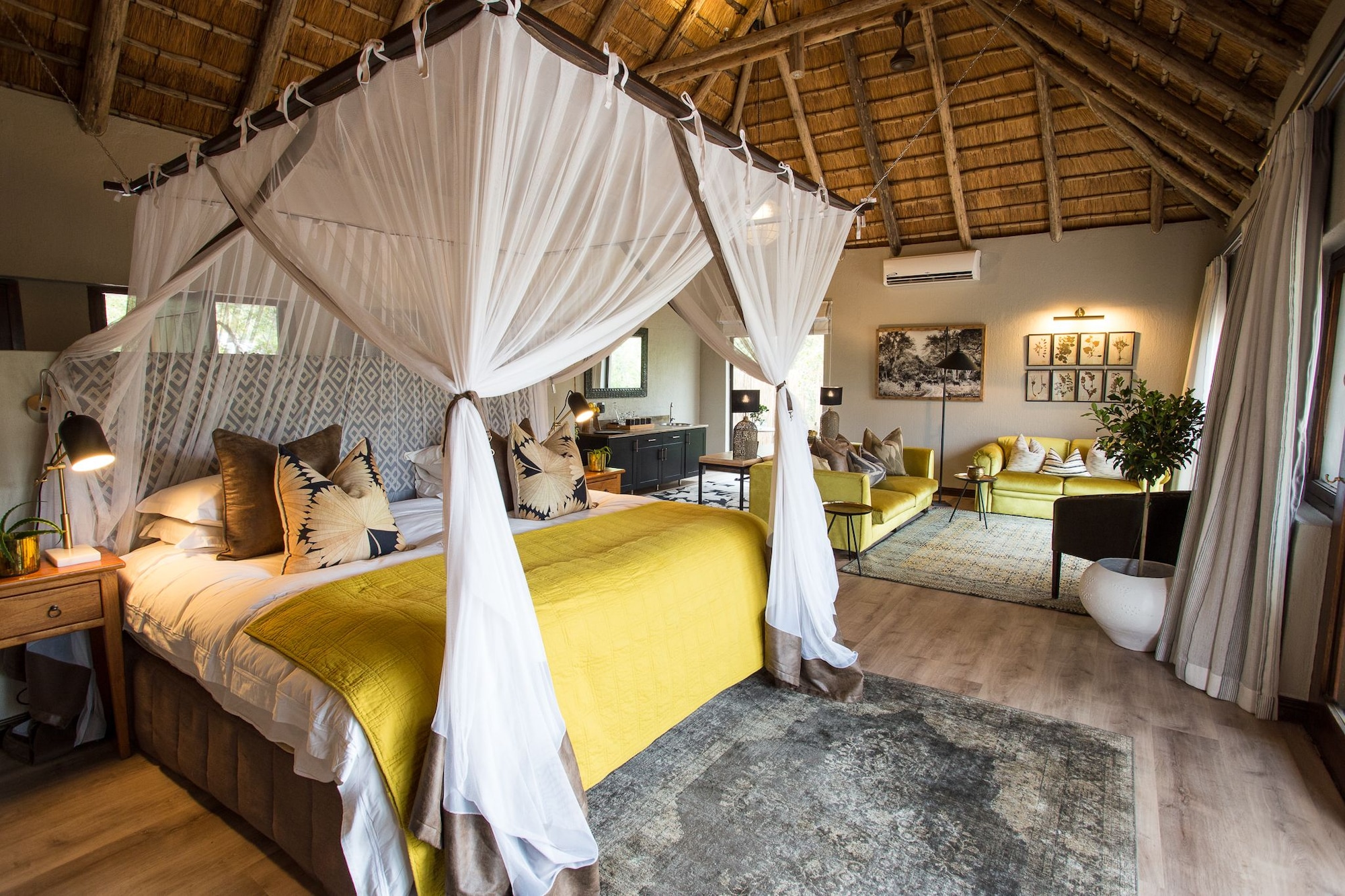 HONEYMOON, SUITE, KING BED