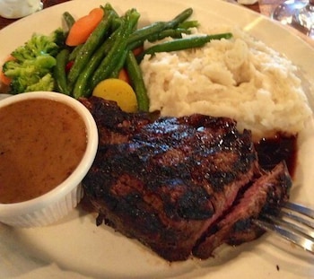 Colts Neck Inn Hotel 25/64