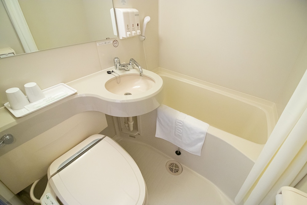 Toyoko Inn Sapporo Eki Kita Guchi 14/56