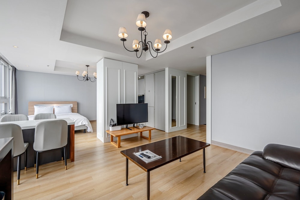 Haeundae Seacloud Hotel Residence 45/62