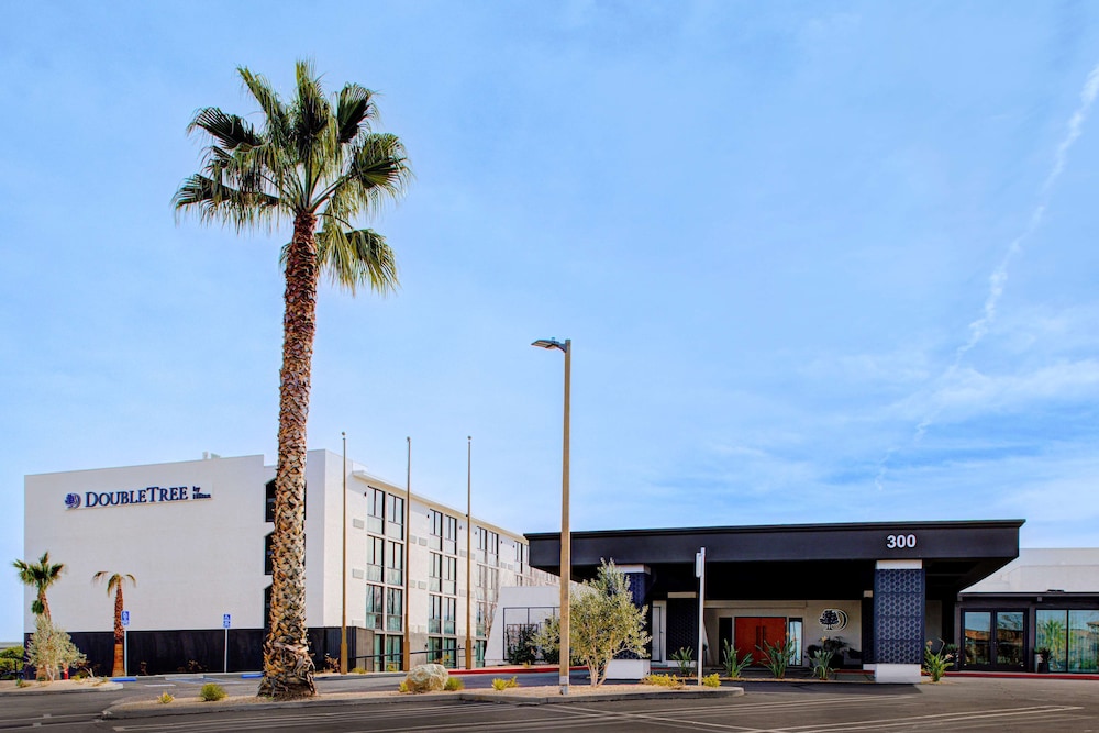 DoubleTree by Hilton Palmdale 1/75
