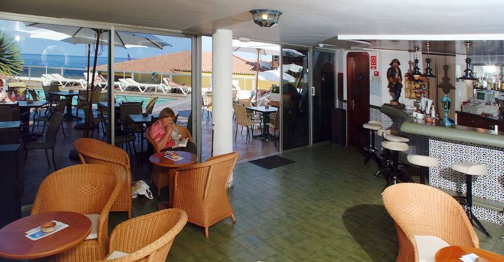 Monopol Hotel Tenerife 46/53