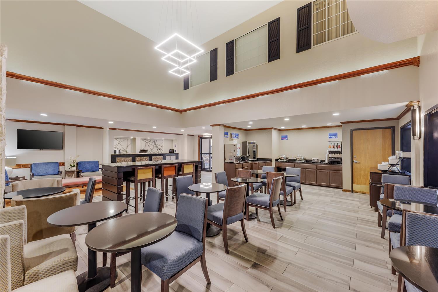 Best Western Alamo Suites 23/27