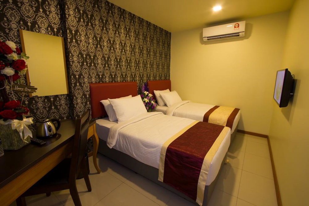 EXECUTIVE, TWIN BEDS