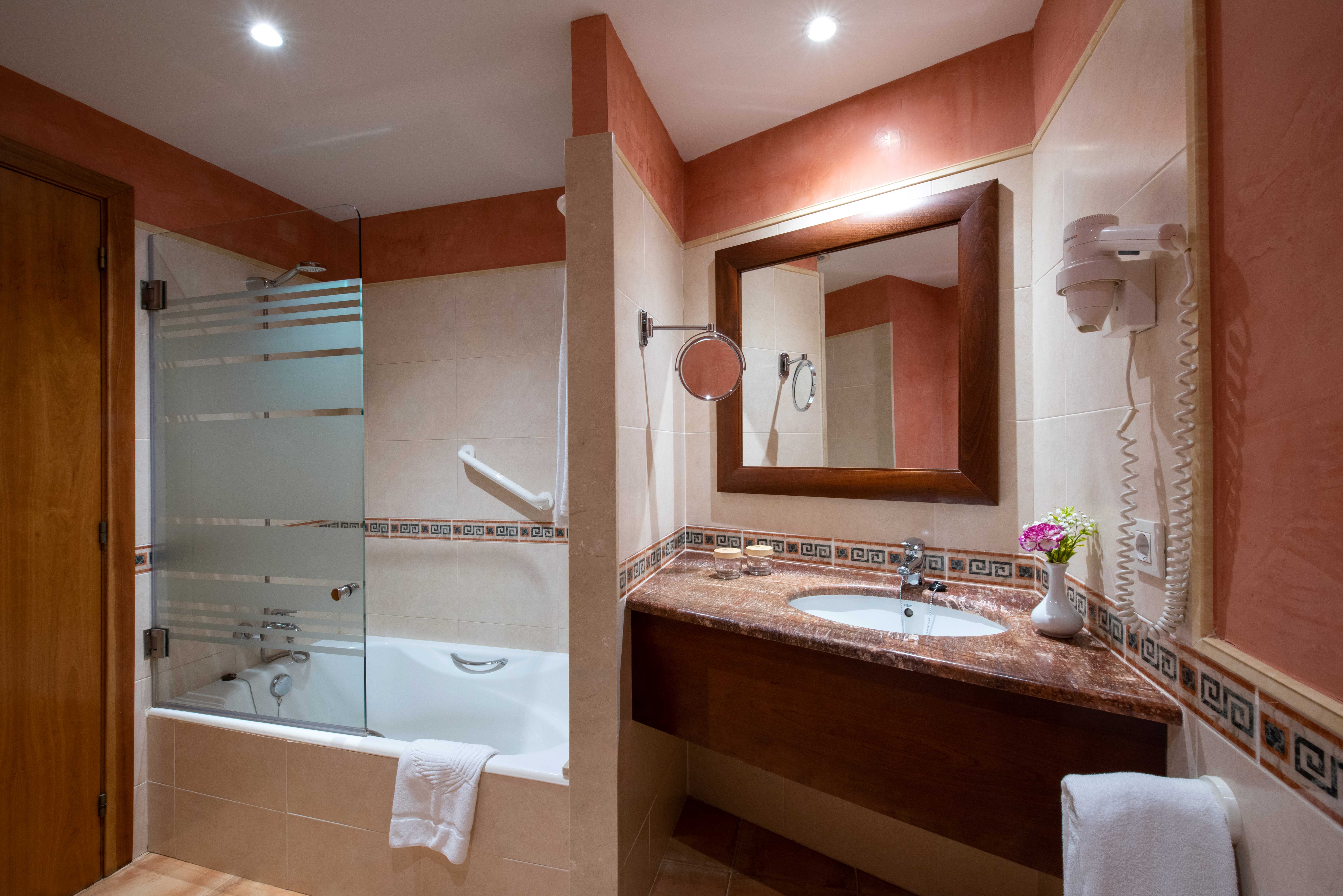 غرفة قياسية بسرير مزدوج، Valentin Star Menorca - Adults Only 3/5