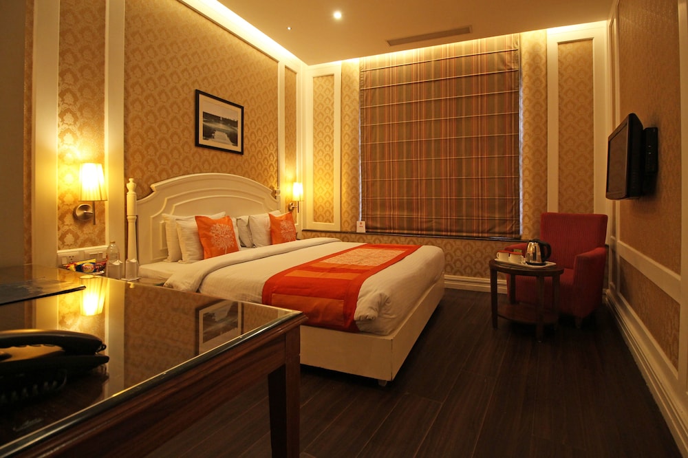 Bright Hotel 16/34