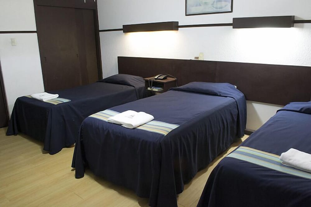 Hotel Trevi 21/36