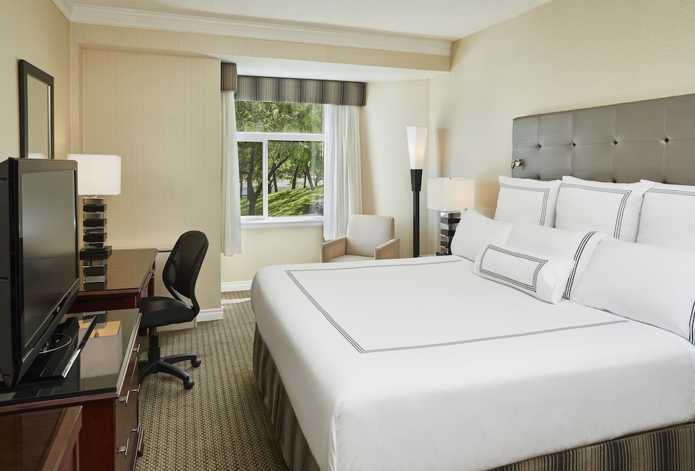 GRANVILLE ISLAND HOTEL 11/50