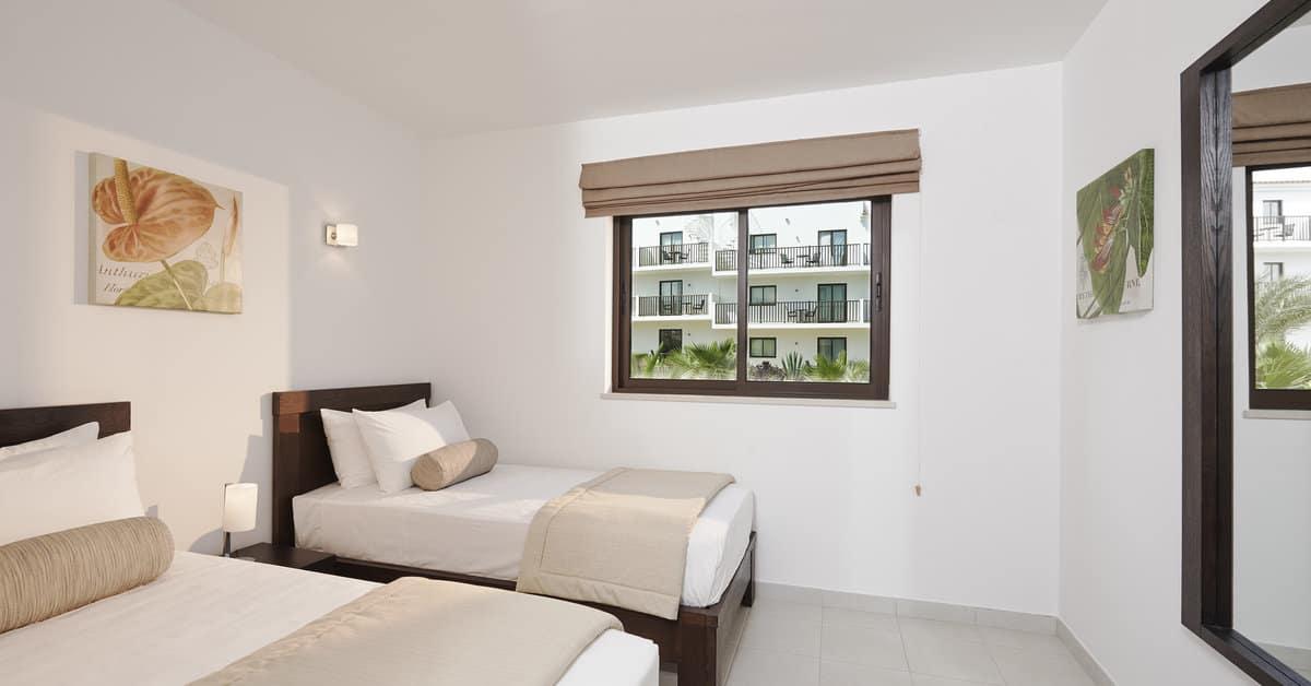 2 Bedrooms, Sol, Suite