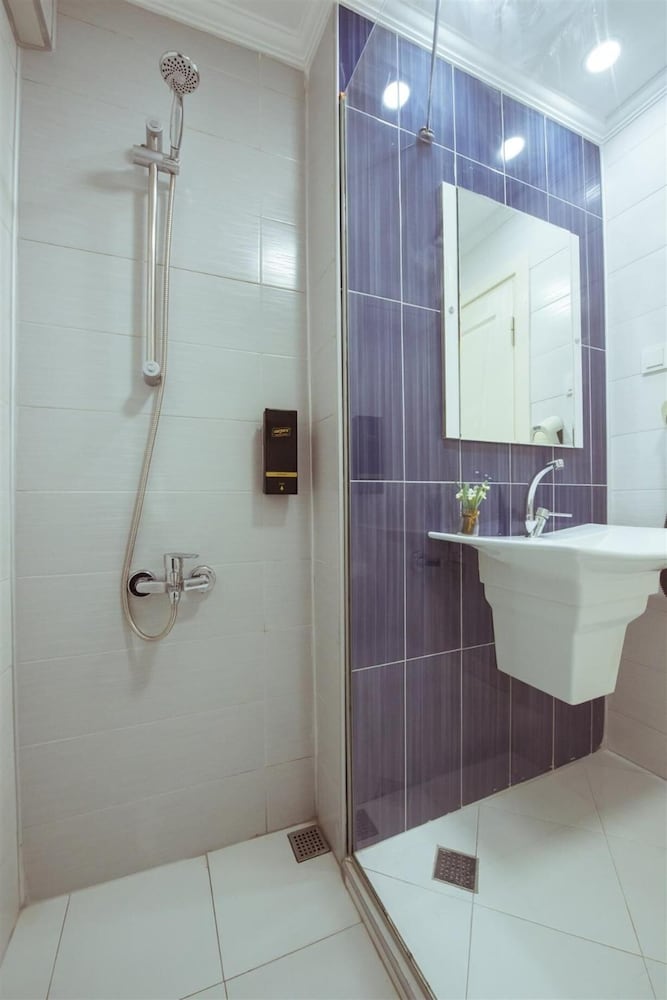 Ibrahim Bey Hotel 47/50