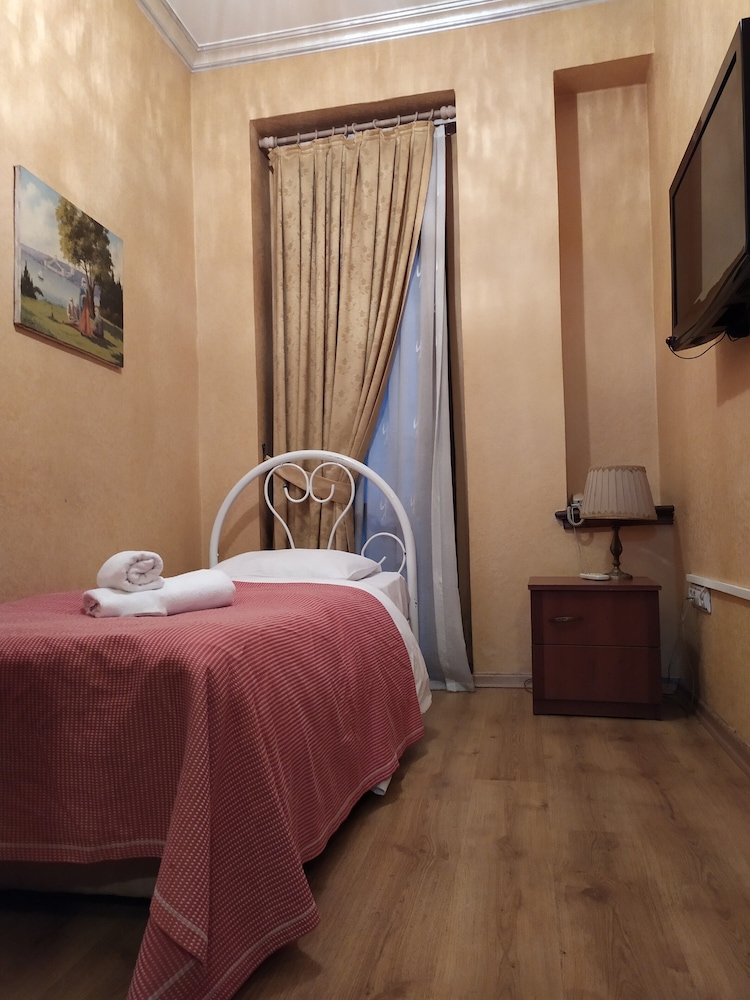 Istanbul Irish Hotel 20/40