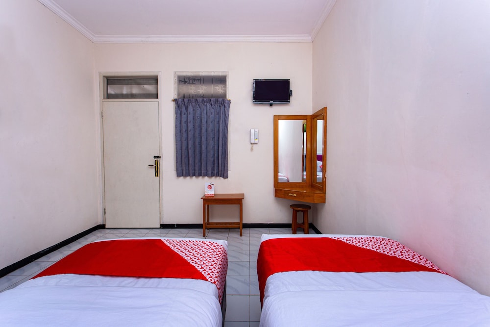 Room at OYO 3042 Griya Karangsalam Indah, PURWOKERTO