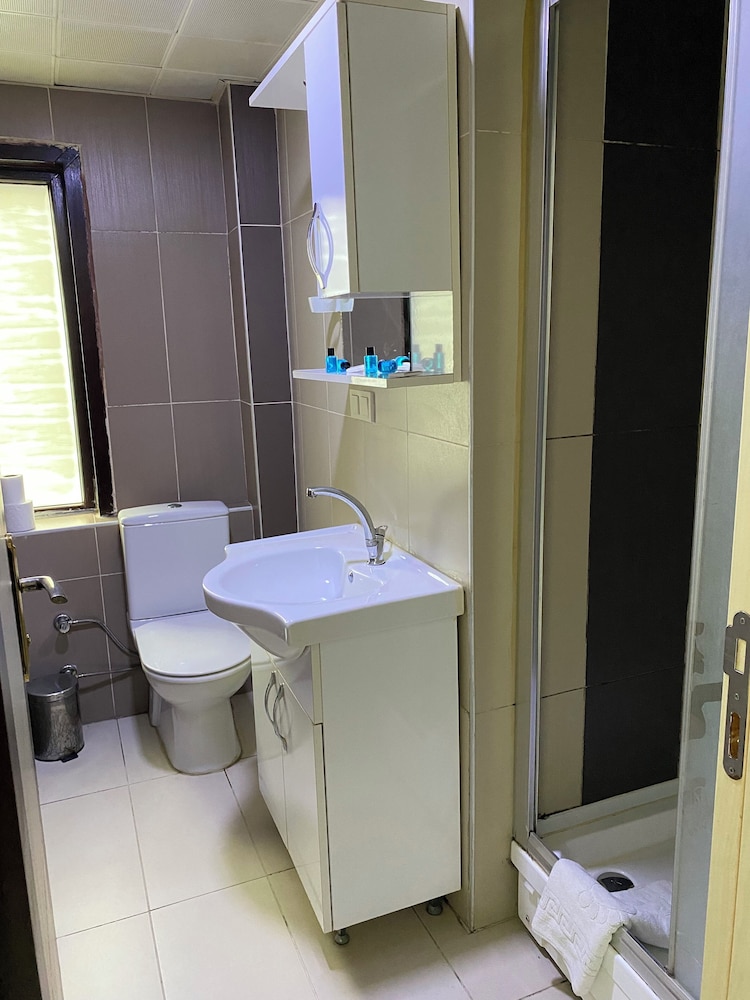 Tuzla Konak Hotel 32/36