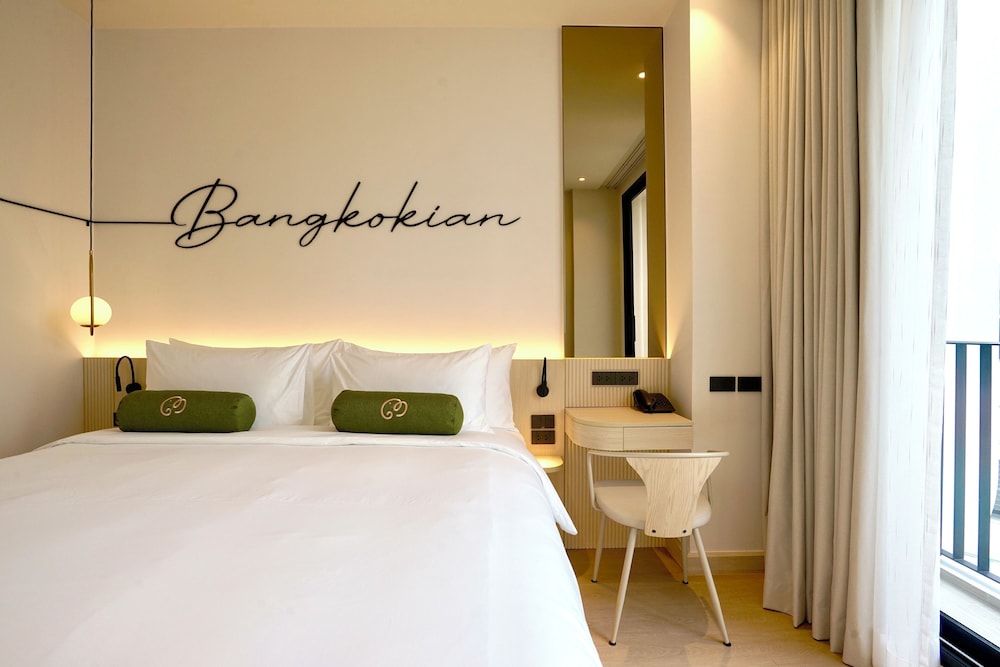 Hotel Bangkokian 12/50