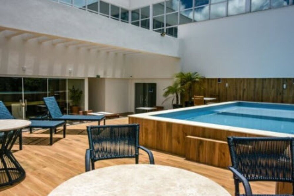 Advanced Business & Flats Hotel 44/46