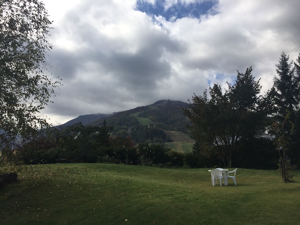 Hakuba Alpine Hotel 51/56