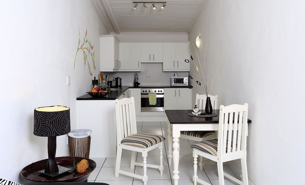 Orange-Ville Guesthouse 30/50