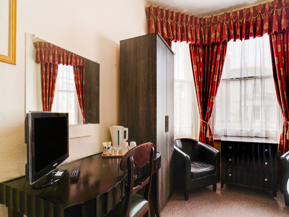 Oyo the Palm Court Hotel 37/42