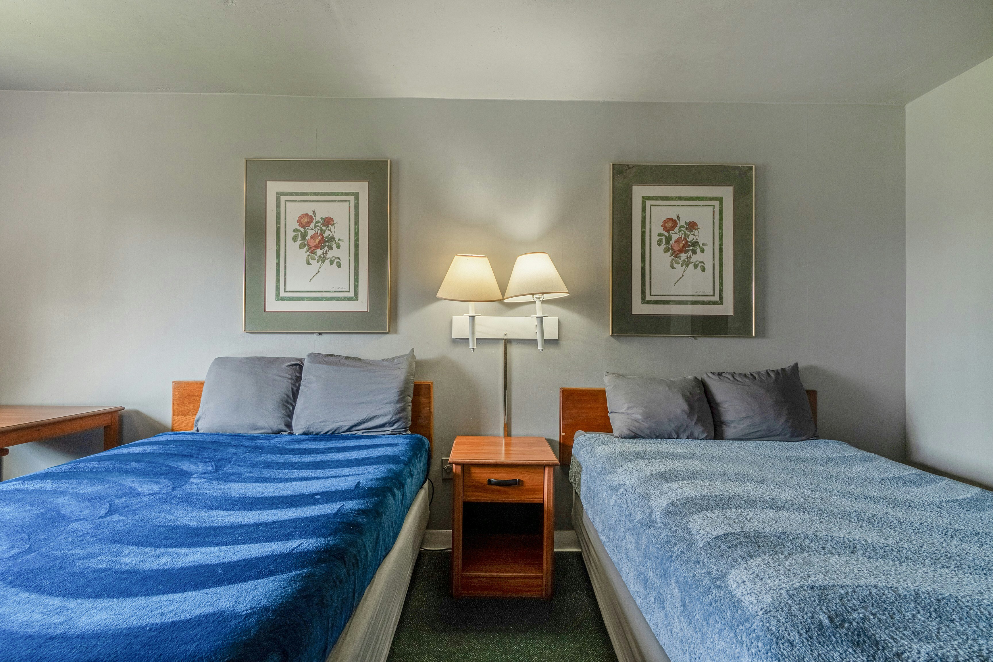 2 Full Beds Non-Smoking, Economy Inn Livingston By OYO TX US 59 3/8