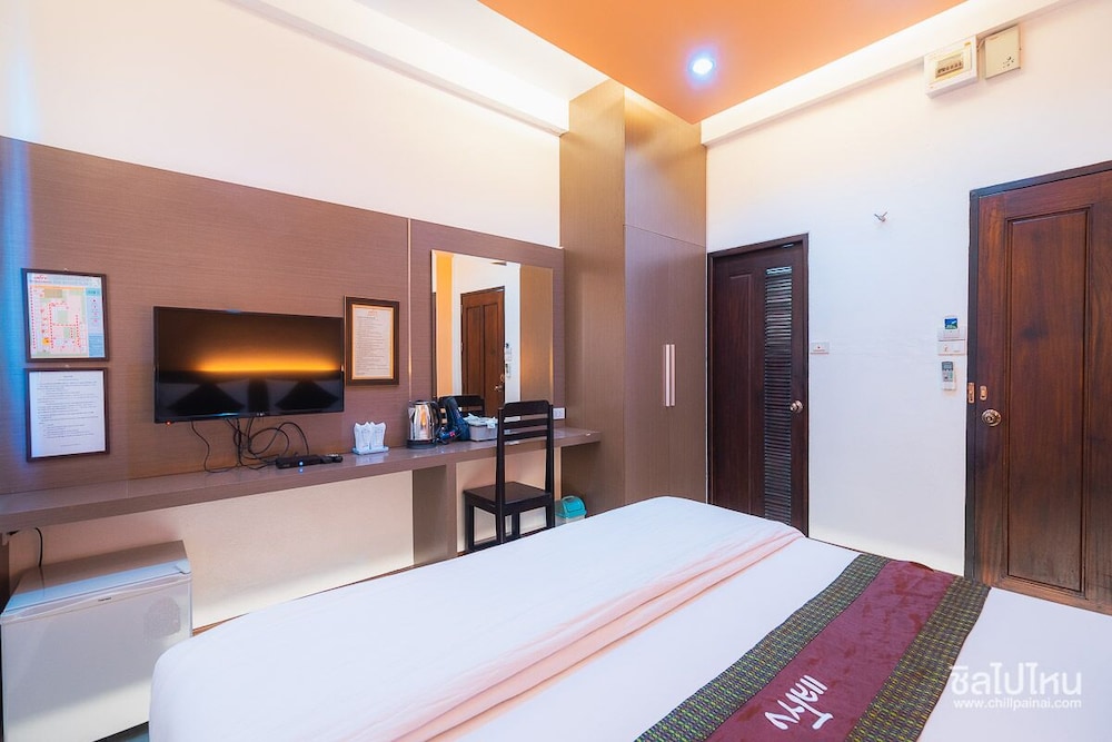 The Laekhong River Resort 8/18